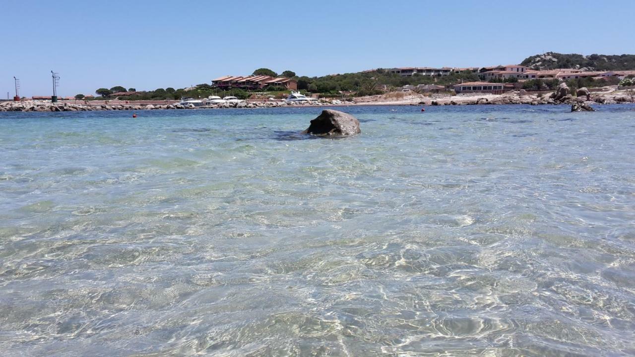 Lucky Apartment Golfo Aranci Exterior photo